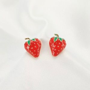 Cute Petite Strawberry Red Wild Stud Earrings